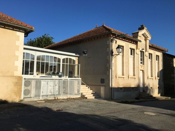 façade classique, jardin d'hiver